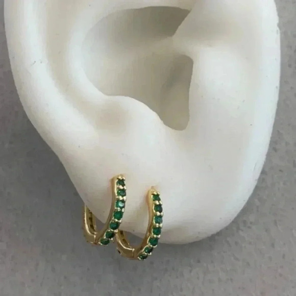 Gold Green Crystal Huggie Hoop Earrings 

Brand New - Picture 2 of 5